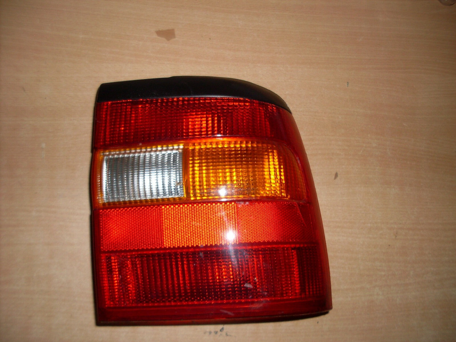 FEU ARRIÈRE DROIT OPEL VECTRA A 1992-1995 ORIGINE OCCASION