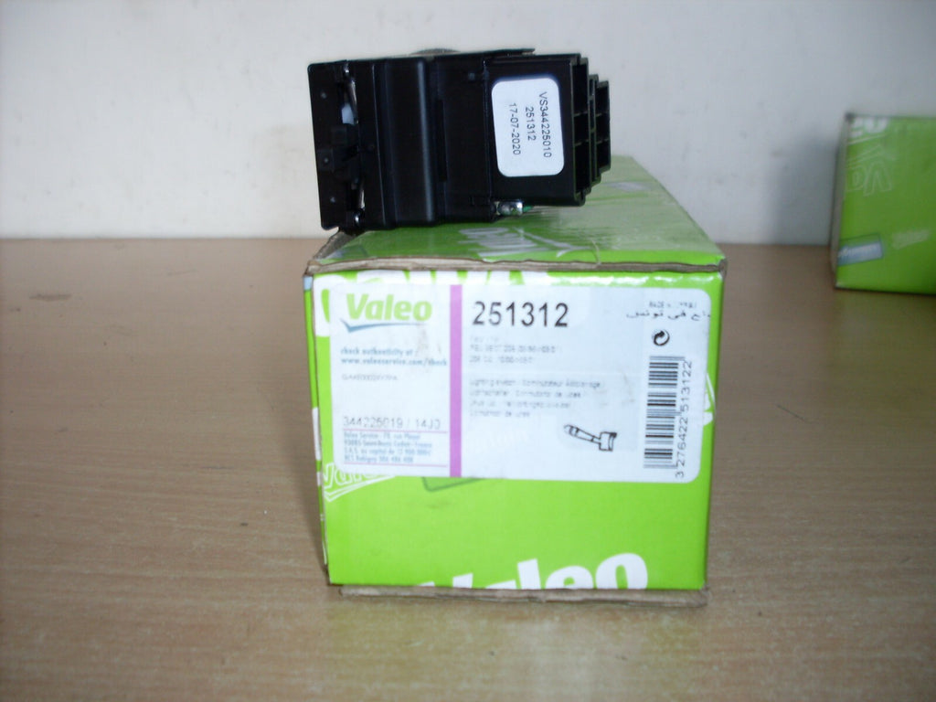COMMUTATEUR COMODO VALEO 251312 PEUGEOT 206 CLIGNOTANT FEUX ORIGINE
