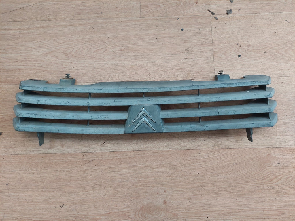 GRILLE / CALANDRE AVANT CITROËN C15 PHASE 2 OEM 9612999177 ORIGINE