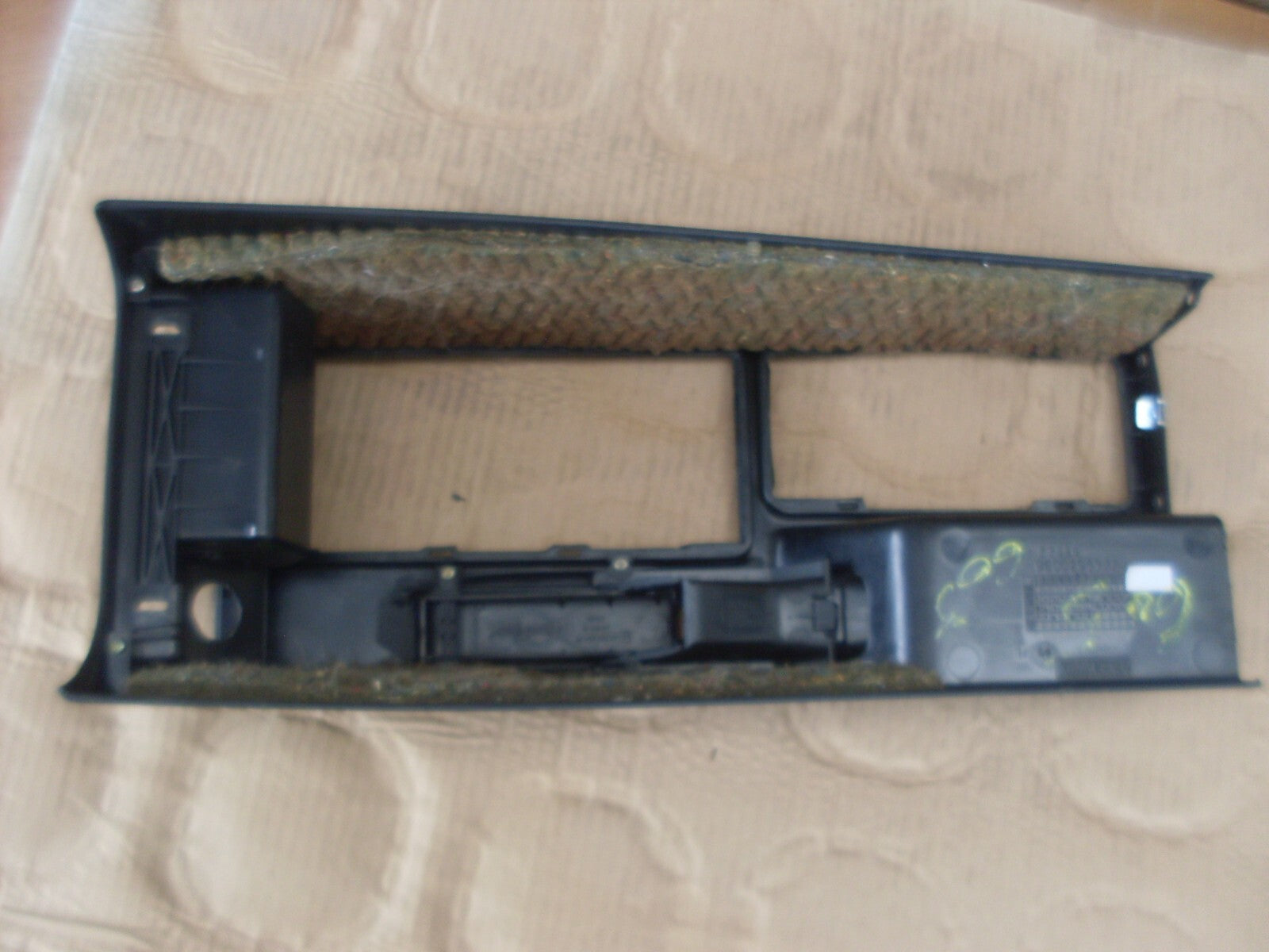 Console centrale Peugeot 605 – habillage intérieur origine PSA 9600298577