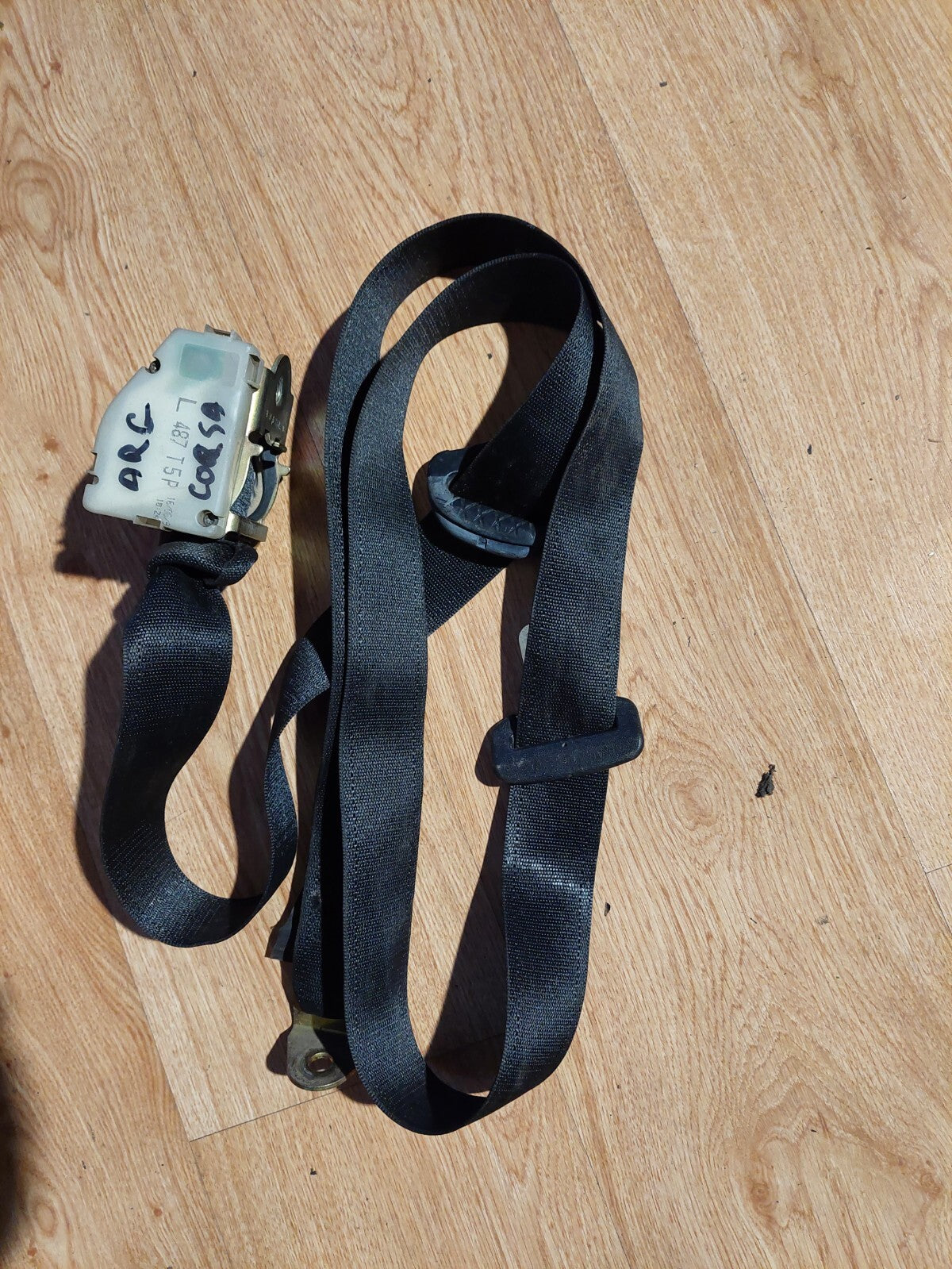 CEINTURE DE SÉCURITÉ ARRIÈRE GAUCHE OPEL CORSA B 1996-2001 5 PORTES ORIGINE