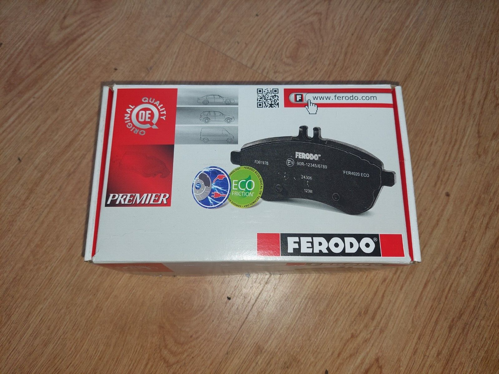 JEU DE 4 PLAQUETTES FORD FOCUS II 2.5 RS  FERODO FDB 4268