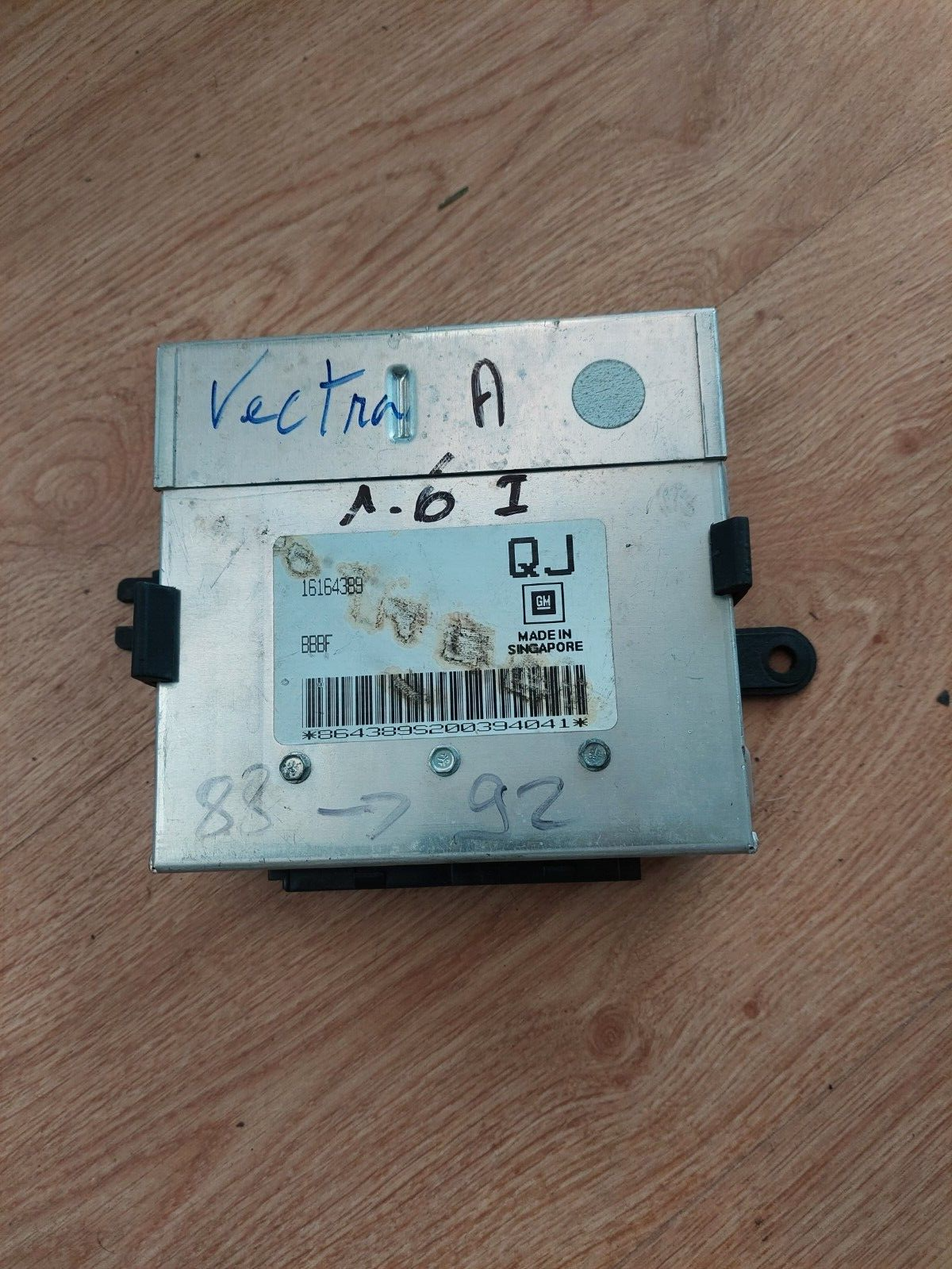 🔧Calculateur moteur ECU OPEL VECTRA A 1.6i 75CV 16164389 QJ J89 – C16NZ