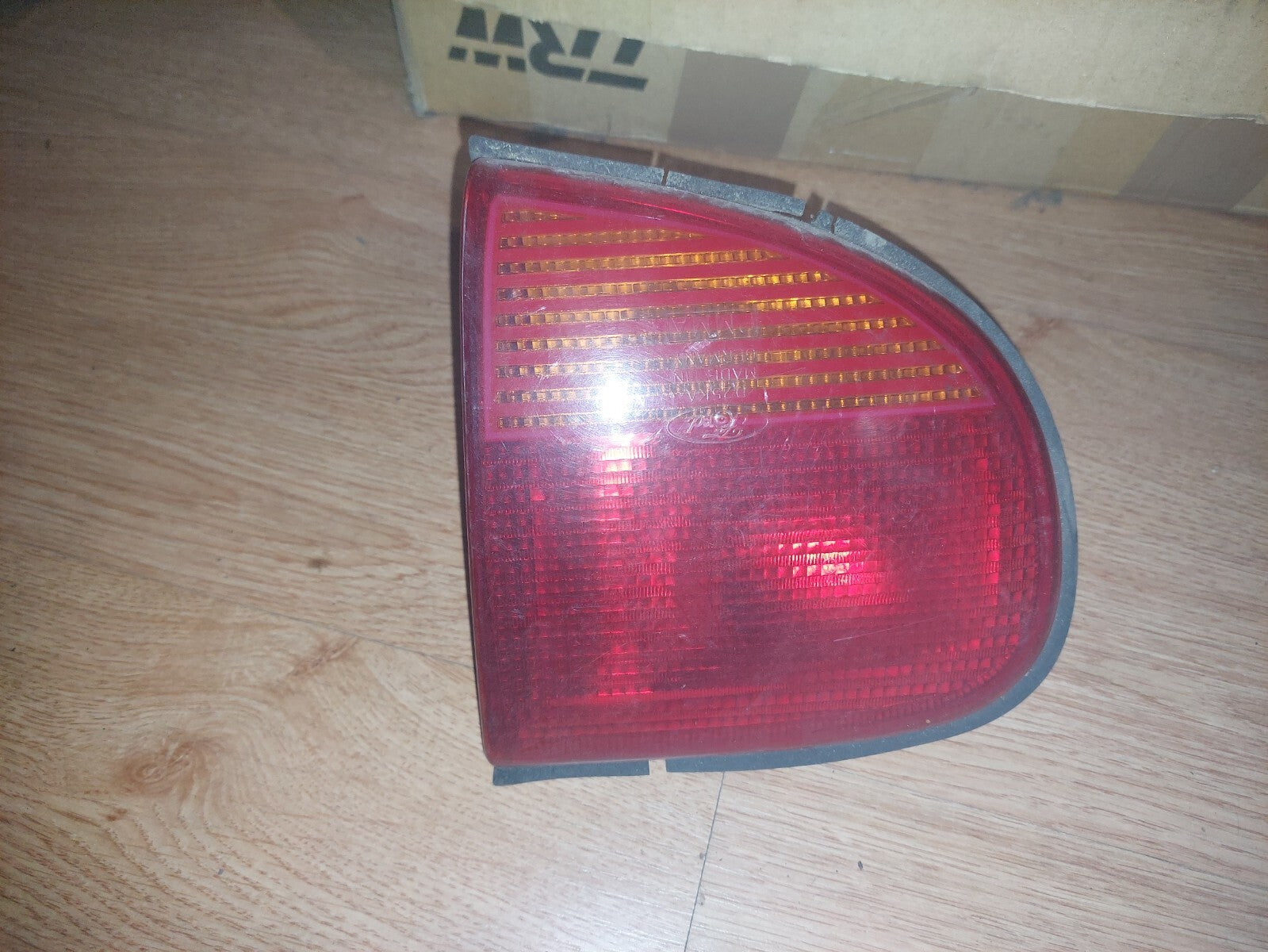 Feu arriere secondaire droit (feux) FORD ESCORT 5 PHASE 2