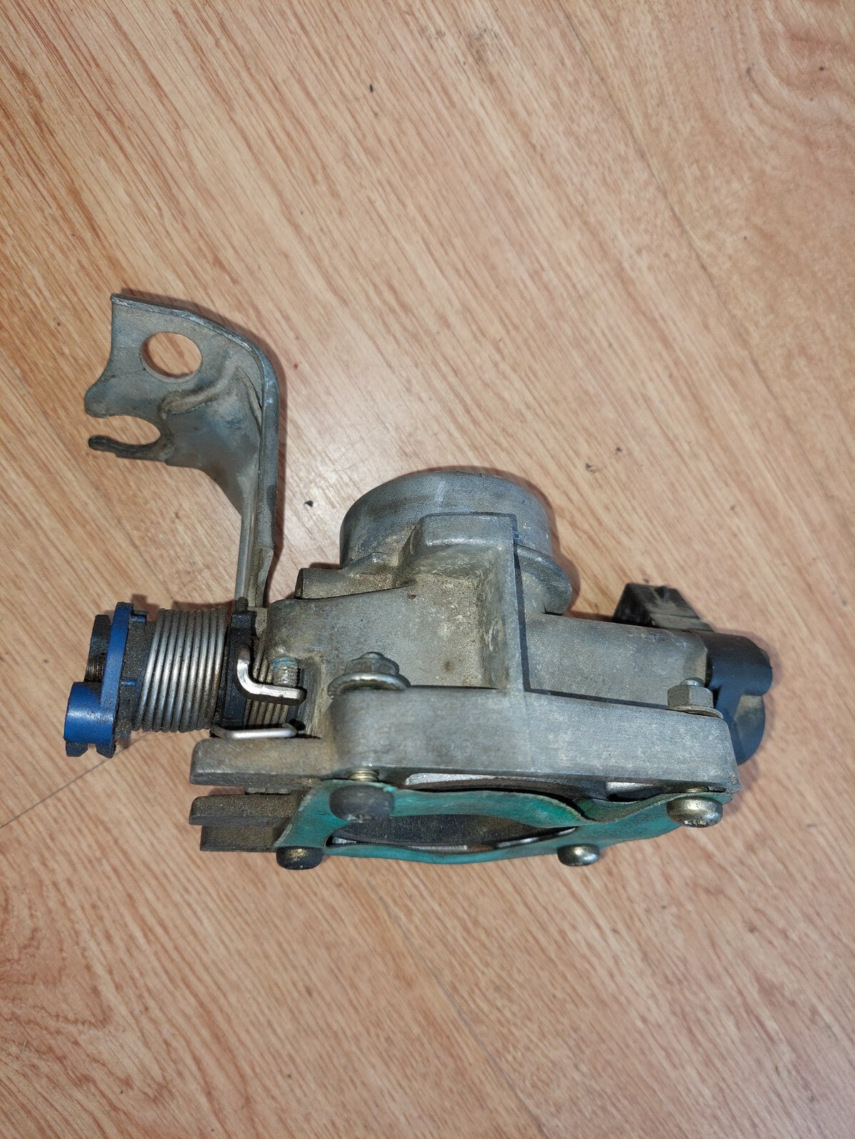 Corps Papillon FORD Escort 1.4 1.6 Essence 1994-2003 Réf 94SF