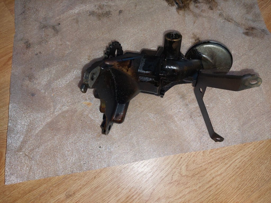 Pompe à huile SEAT Ibiza II 6K1 1.4i 1993-1999 OEM 032115121 origine VW