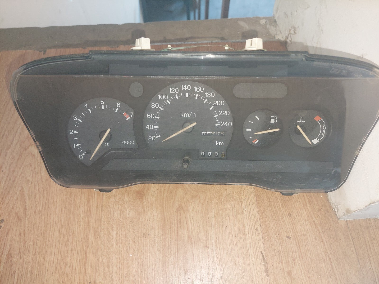 Compteur / Tableau de Bord FORD Escort Mk4 1986-1992 Compte-Tours 240 km/h OEM